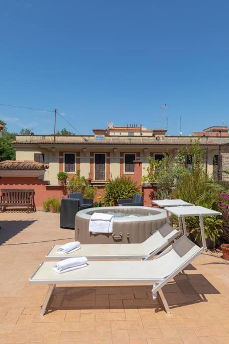 Penthouse With Jacuzzi On Private Terrace In Trastevere Roma Exterior foto